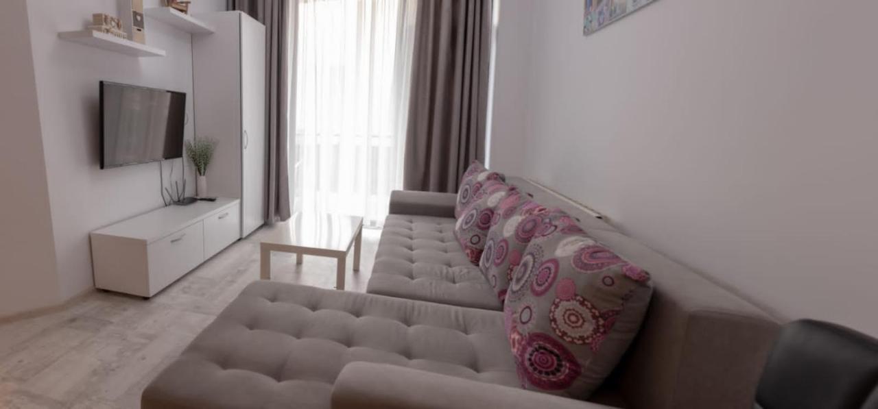 Iris Apartment Navodari Exterior photo